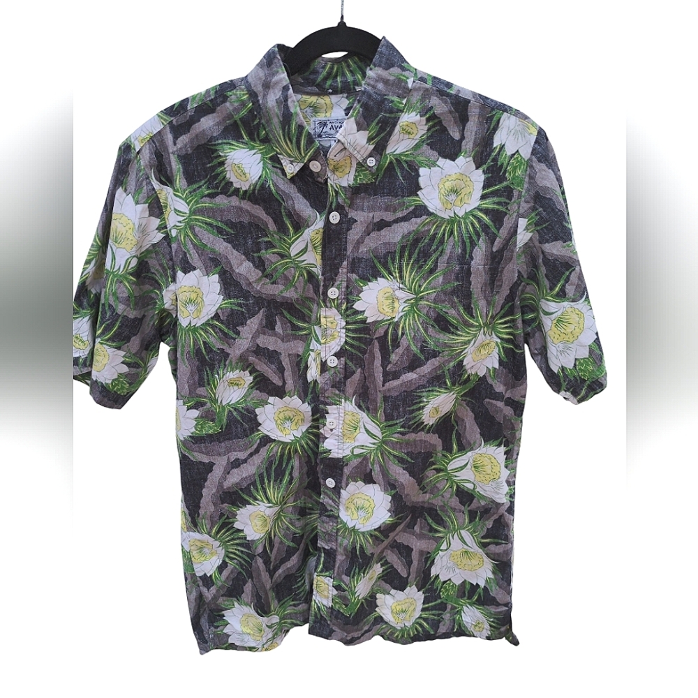 An Original Avanti Hawaiian Shirt Med